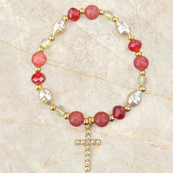 NEW- CROSS PENDANT BEADED BRACELET ADJUSTABLE STRETCH - RED - Picture 4 of 4